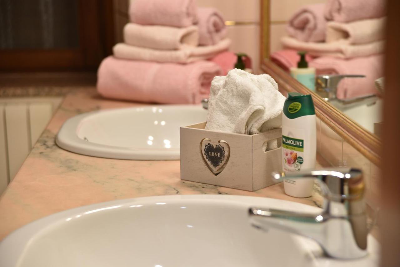 B&B Le Due Isole 누오로 외부 사진