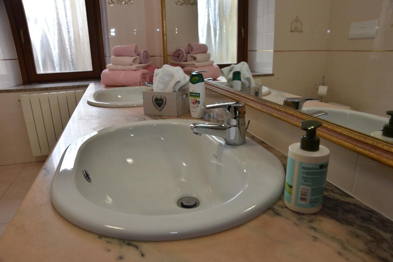 B&B Le Due Isole 누오로 외부 사진
